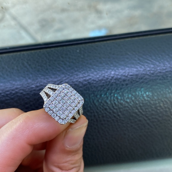 Diamond ring size woman’s 8 - Picture 4 of 12